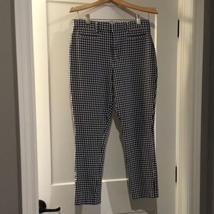 Gap size 10, high rise signature, skinny ankle pants